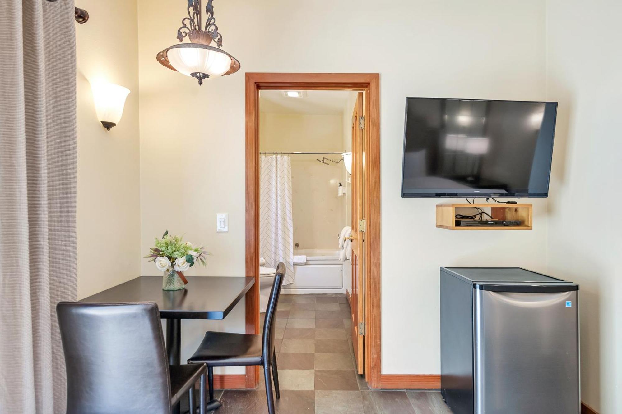 Sonoma Coast Villa Bodega Room photo